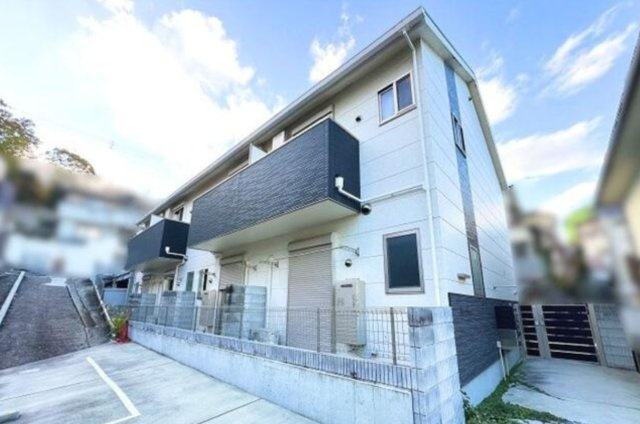 生駒市辻町　収益アパート　令和３年築！生駒駅徒歩約１２分の外観