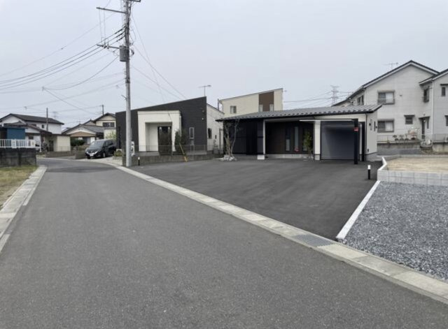 【前面道路含む現地写真】 | 美里町小茂田　中古戸建
