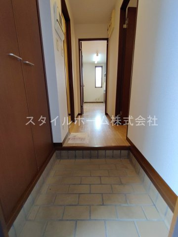 スクエアヴィレッジEの玄関
