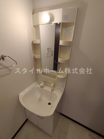 スクエアヴィレッジEの洗面所