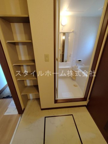 スクエアヴィレッジEの洗面所