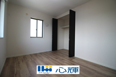 【洋室】 | プランタウン小野田駅前（14号地） | 明るさを基調とした部屋は、光を反射するので部屋を明るく美しく見せる効果もあります。
