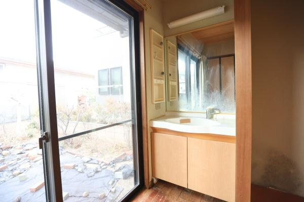 公園通り1丁目　中古の玄関|玄関アプローチ