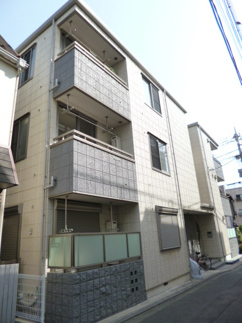 メゾン・ボヌールの外観|1フロア2住居