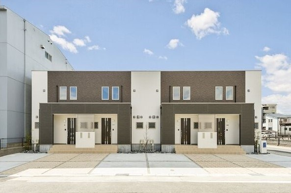 アルタイル一社の外観