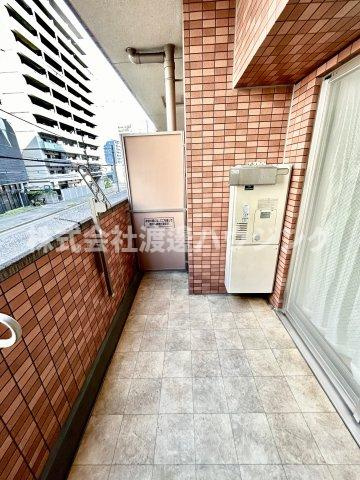 グランシス江坂のバルコニー