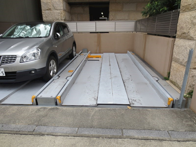 【駐車場】プレサンス新栄リミックス
