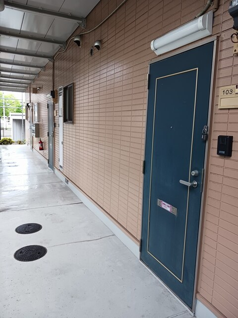 ネオクレドールの玄関