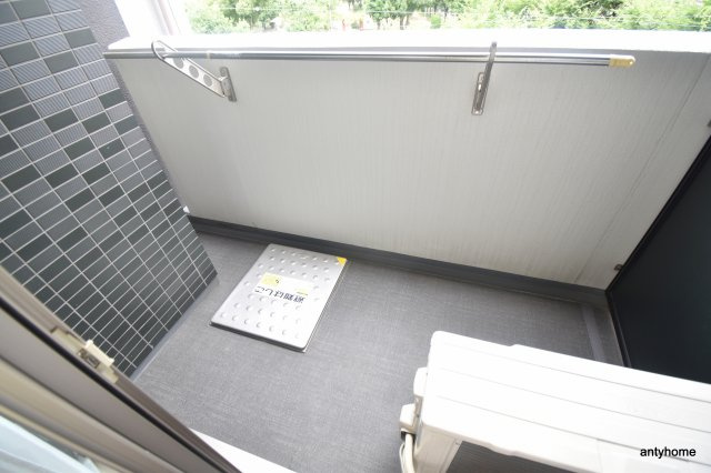 プレサンス新大阪ザ・シティ　仲介手数料無料のバルコニー