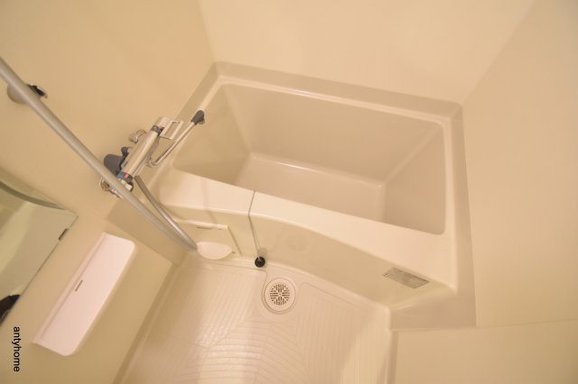 プレサンス新大阪ザ・シティ　仲介手数料無料の浴室