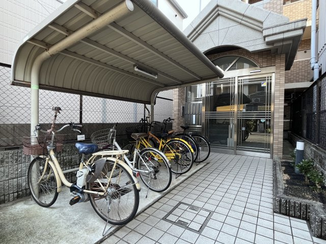 ドルチェあびこのエントランス