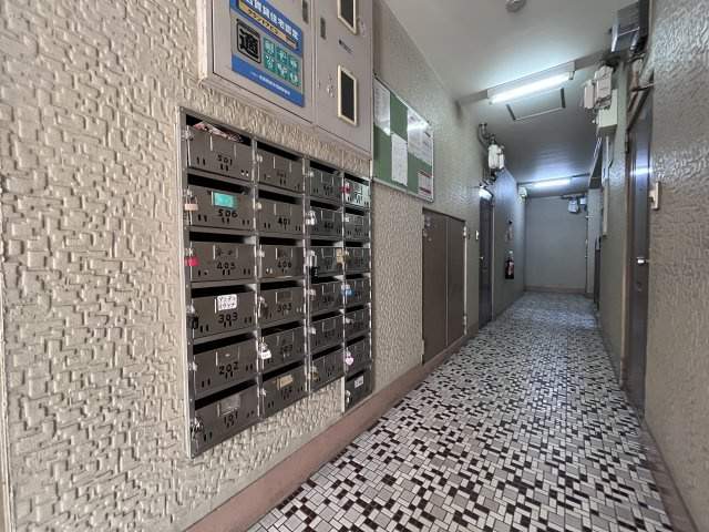 グランドアビコのエントランス