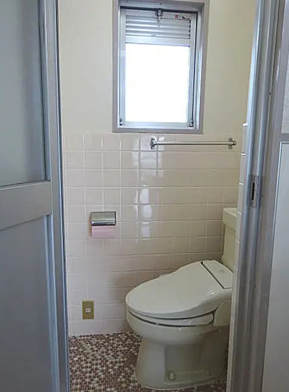和歌山市田尻　ファミリータイプマンション　現況満室のトイレ