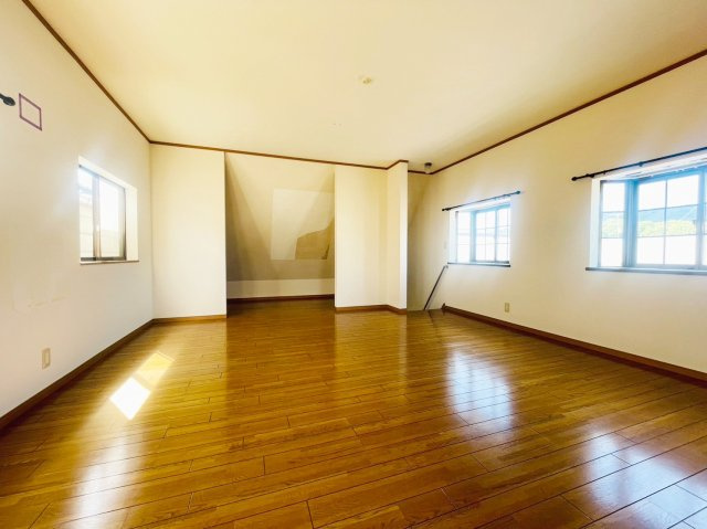 梅津林口町の洋室