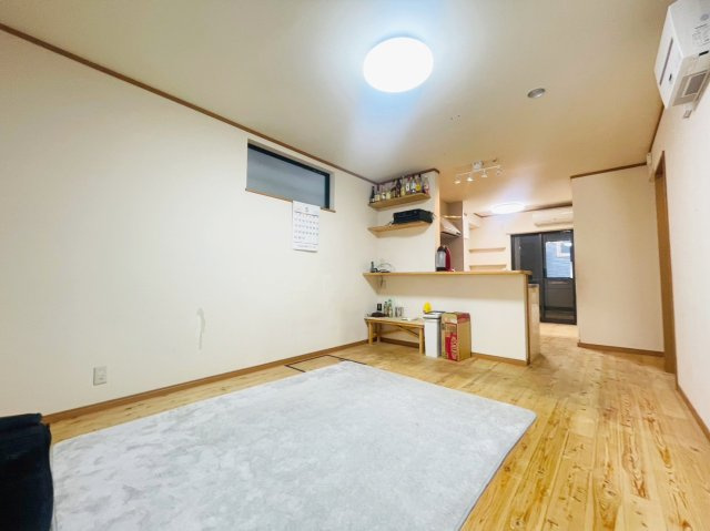 梅津林口町の居間・リビング