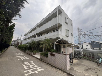 【外観】 | 敷地内に駐車場もあります(^^)/