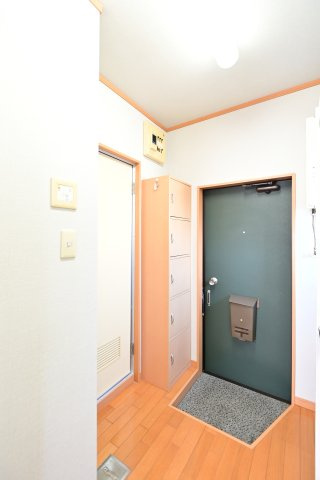 【内装】 | パレスちとせ | シンプルで使いやすい玄関です