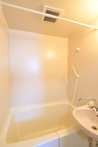 【浴室】 | パレスちとせ | ゆったり過ごせるお風呂です