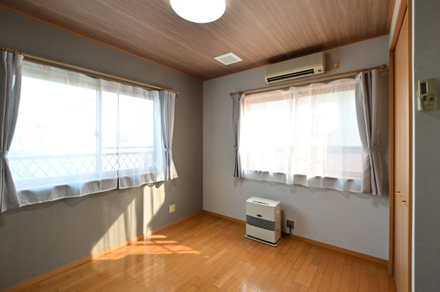 【洋室】 | パレスちとせ | コンパクトで使いやすい洋室です