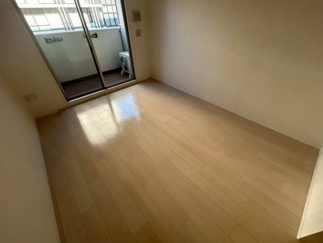 セレ二テ心斎橋グランデの洋室