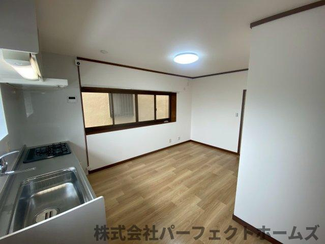 出屋敷元町2丁目戸建のキッチン