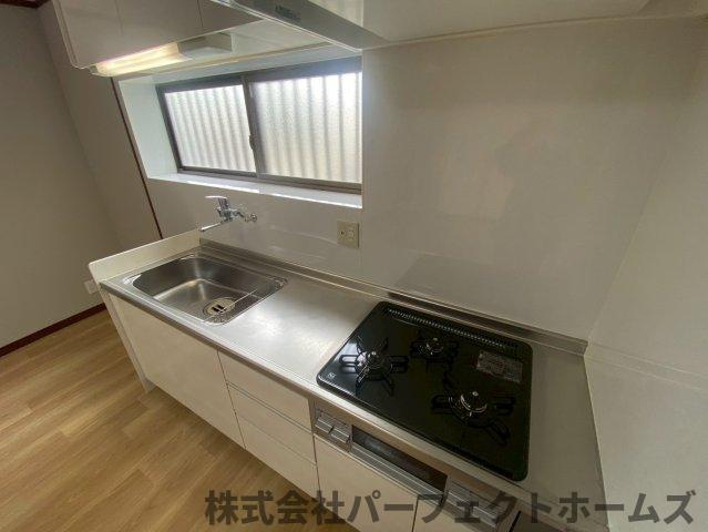 出屋敷元町2丁目戸建のキッチン|お料理しやすいキッチンです