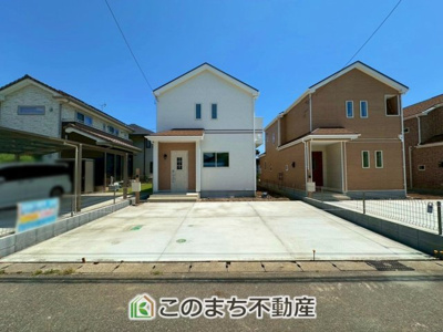 【駐車場】 | ハートフルタウン宇都宮市西川田駅1期　1号棟 | お車並列３台分ご用意しております♪
