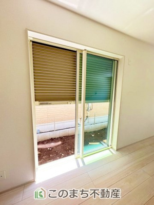 【設備】 | ハートフルタウン宇都宮市西川田駅1期　1号棟 | シャッター雨戸で防犯性アップ♪
