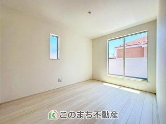 【洋室】 | ハートフルタウン宇都宮市西川田駅1期　1号棟 | 洋室はお手入れのしやすいフローリング仕様です。普段はフロアモップなどを使って、簡単にお掃除していただけます◎
