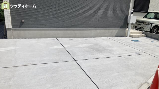 春日部市増富　未入居一戸建ての駐車場