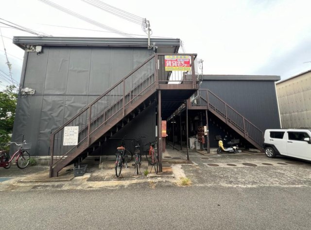 和歌山市中之島　収益アパート　高利回り物件　満室稼働中の外観