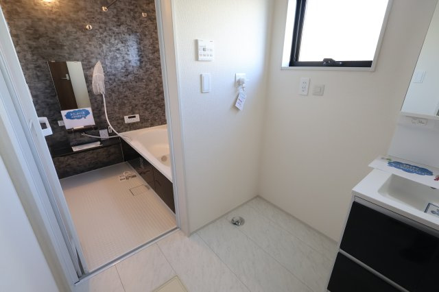 《仲介手数料無料》西区大字島根830新築一戸建てリーブルガーデンのランドリースペース