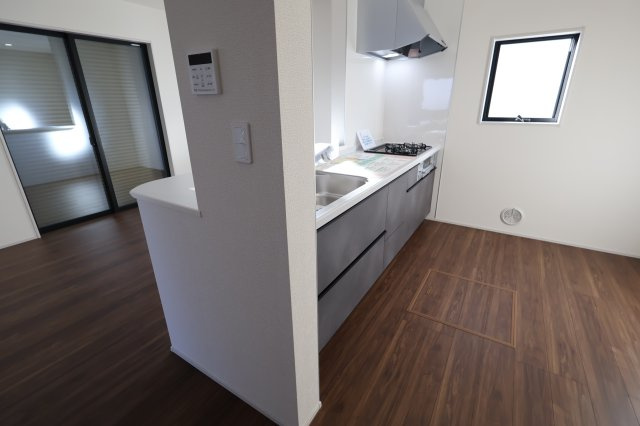 《仲介手数料無料》西区大字島根830新築一戸建てリーブルガーデンのキッチン