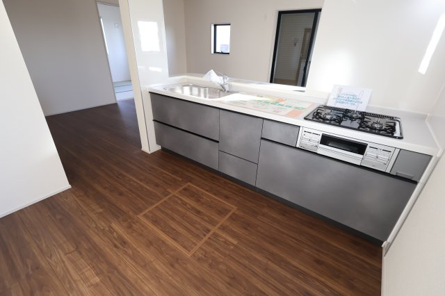 《仲介手数料無料》西区大字島根830新築一戸建てリーブルガーデンのキッチン