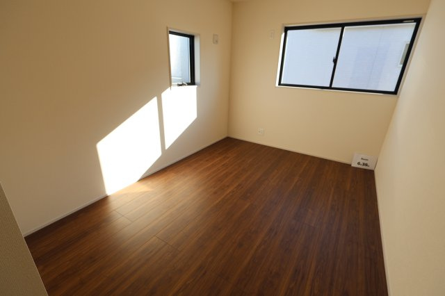 《仲介手数料無料》西区大字島根830新築一戸建てリーブルガーデンの洋室