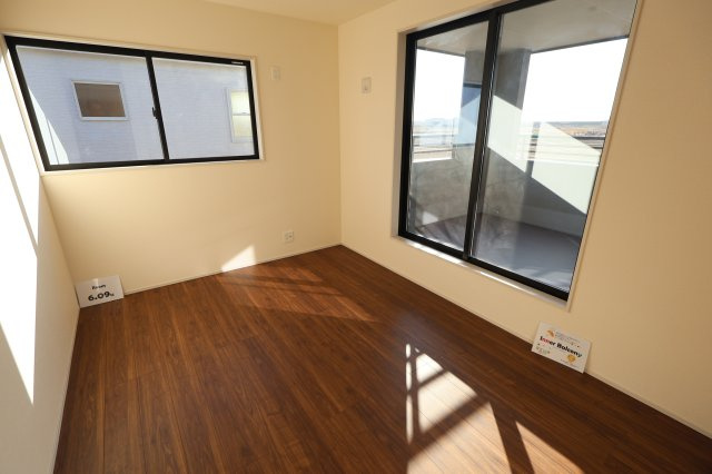 《仲介手数料無料》西区大字島根830新築一戸建てリーブルガーデンの洋室