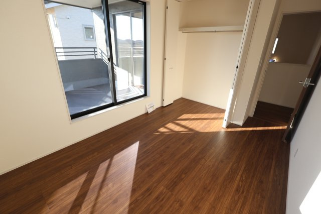 《仲介手数料無料》西区大字島根830新築一戸建てリーブルガーデンの洋室