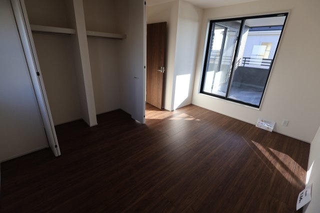 《仲介手数料無料》西区大字島根830新築一戸建てリーブルガーデンの洋室