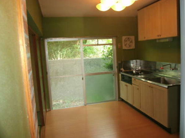 田辺市下万呂　一棟売マンションのキッチン