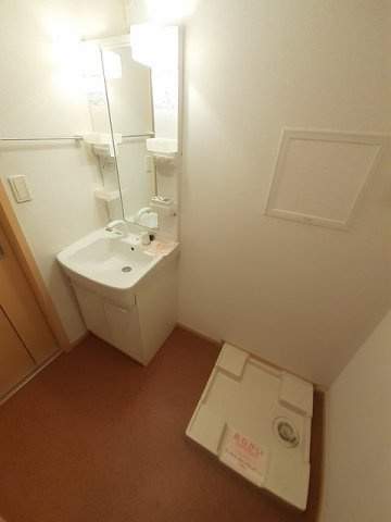 メゾン・ド・カンパニュルの洗面所