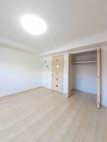 メゾン・ド・カンパニュルの収納