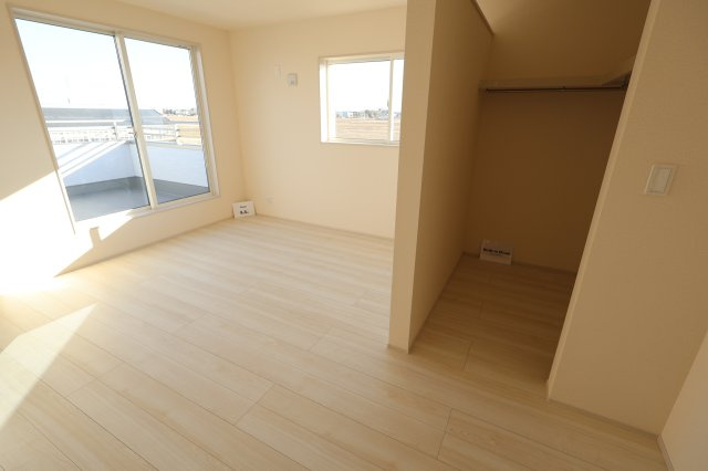 《仲介手数料無料》西区大字島根830新築一戸建てリーブルガーデンの洋室