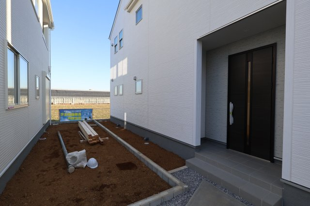 《仲介手数料無料》西区大字島根830新築一戸建てリーブルガーデンの外観