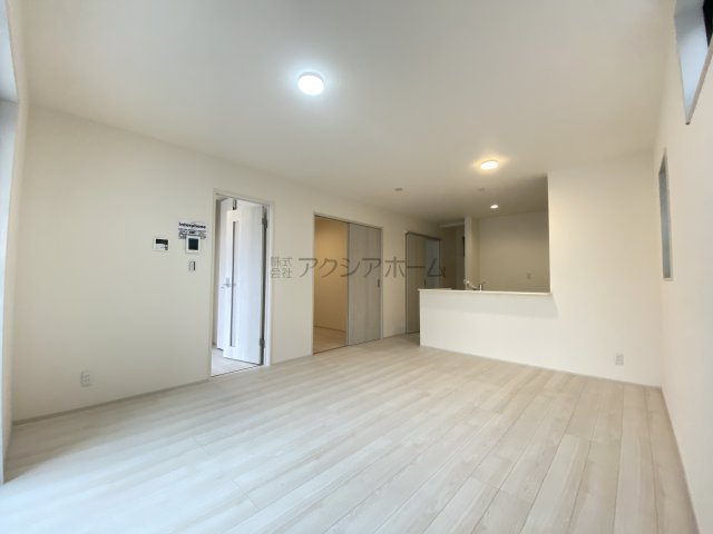 入間市久保稲荷5丁目・全5棟　新築一戸建　3号棟の居間・リビング