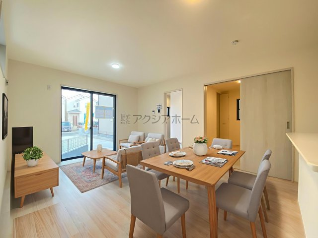 入間市久保稲荷5丁目・全5棟　新築一戸建　3号棟の内装|（家具はCG画像での表示になります）