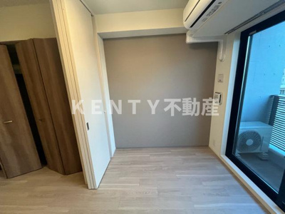 【寝室】 | エスティメゾン大森 | 広くて明るい寝室