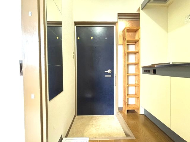 暁21・0号館の玄関