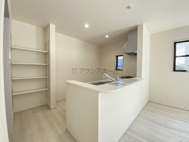 入間市久保稲荷5丁目・全5棟　新築一戸建　4号棟のキッチン