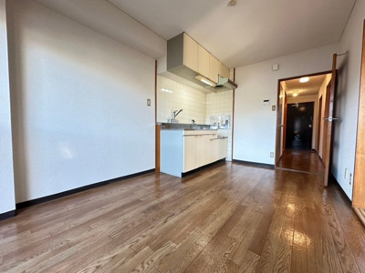 【内装】 | エクセル樋下