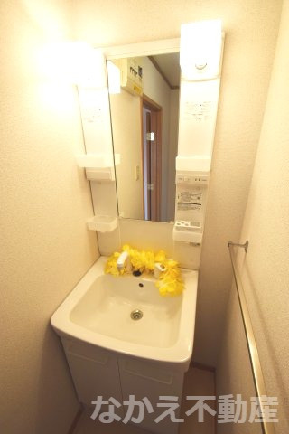 【洗面所】 | ゆったりとスペースのある洗面所